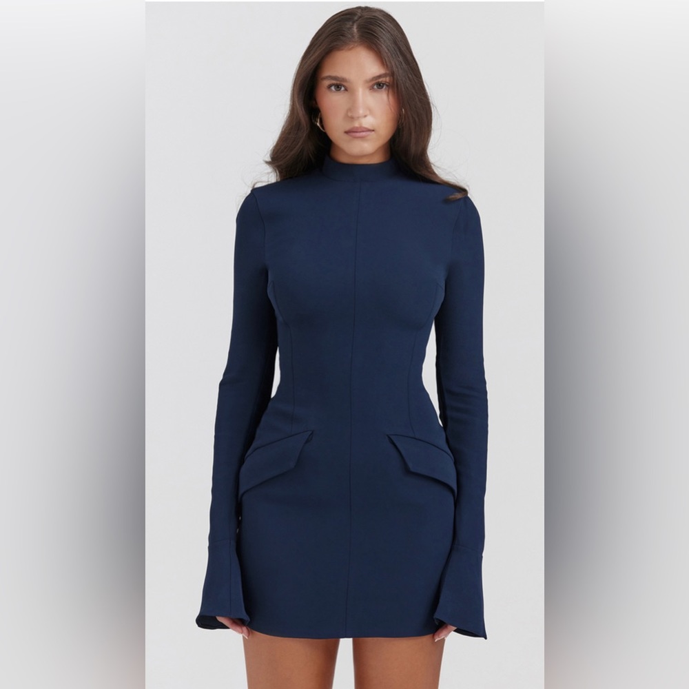 House Of CB.
Mahalia NAVY MINI DRESS